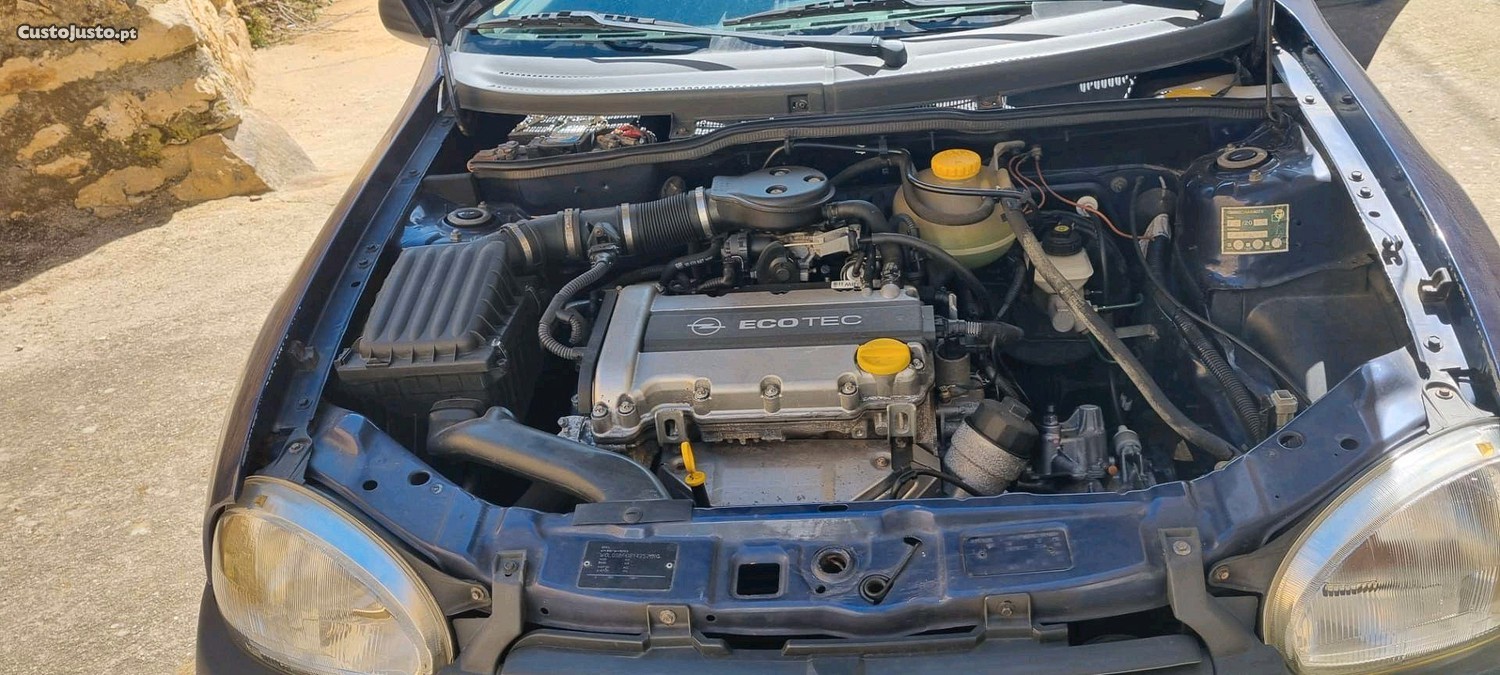 Opel Corsa B 1.2 16v — fotografia 5