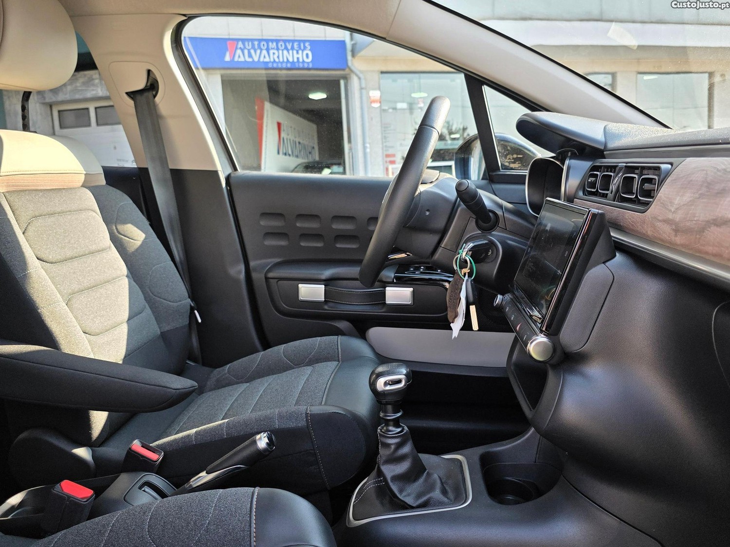 Citroën C3 1.2 PureTech Shine Pack — fotografia 11