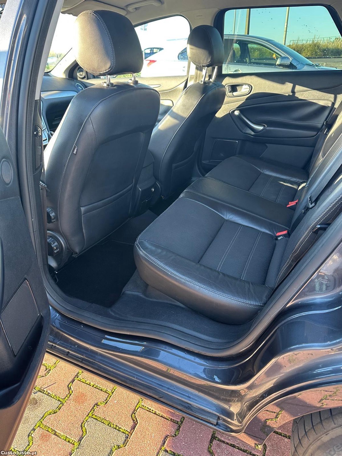 Ford Mondeo SW 1.8 TDCI Titanium — fotografia 4