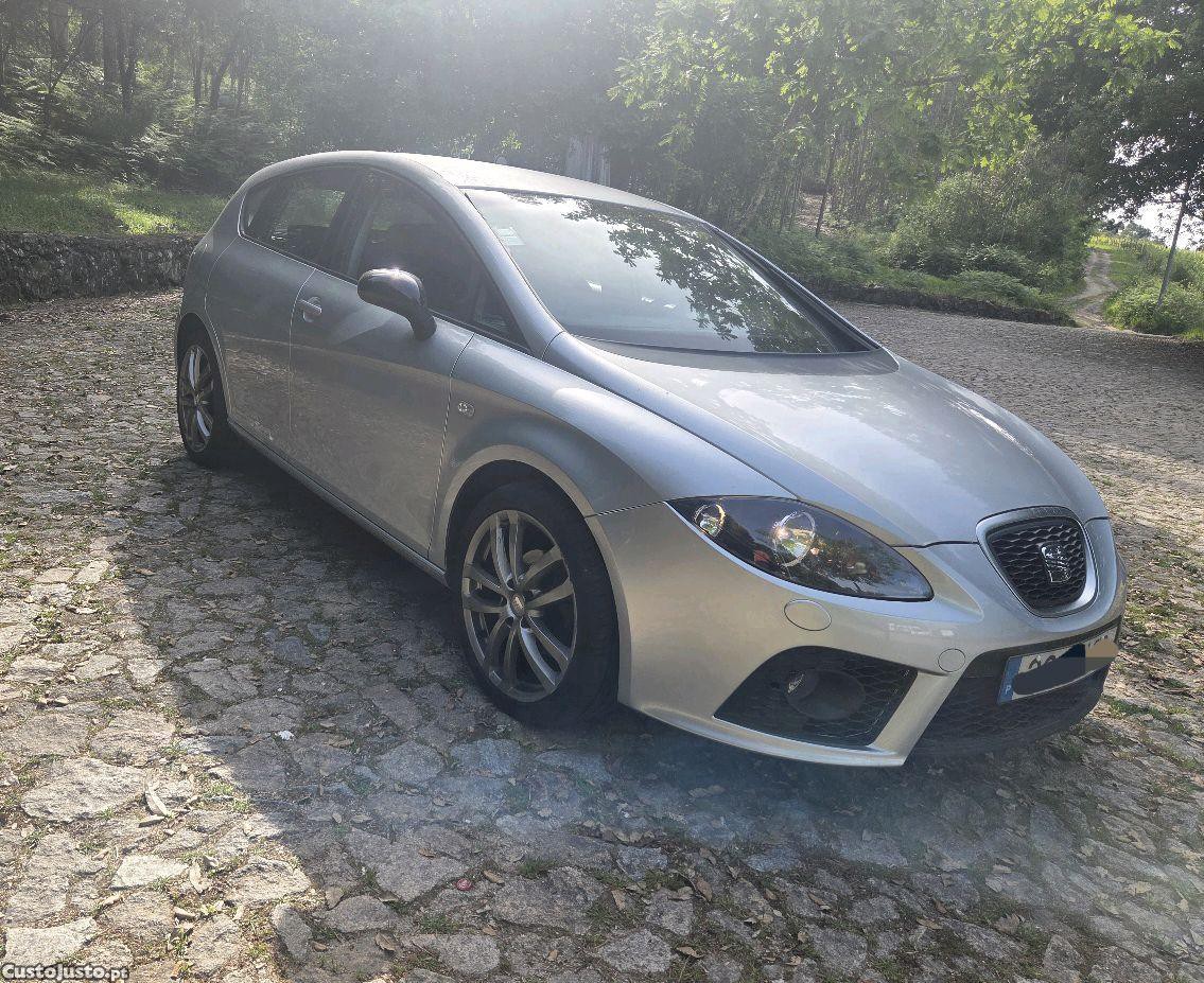 SEAT Leon 1.9 Tdi — fotografia 10