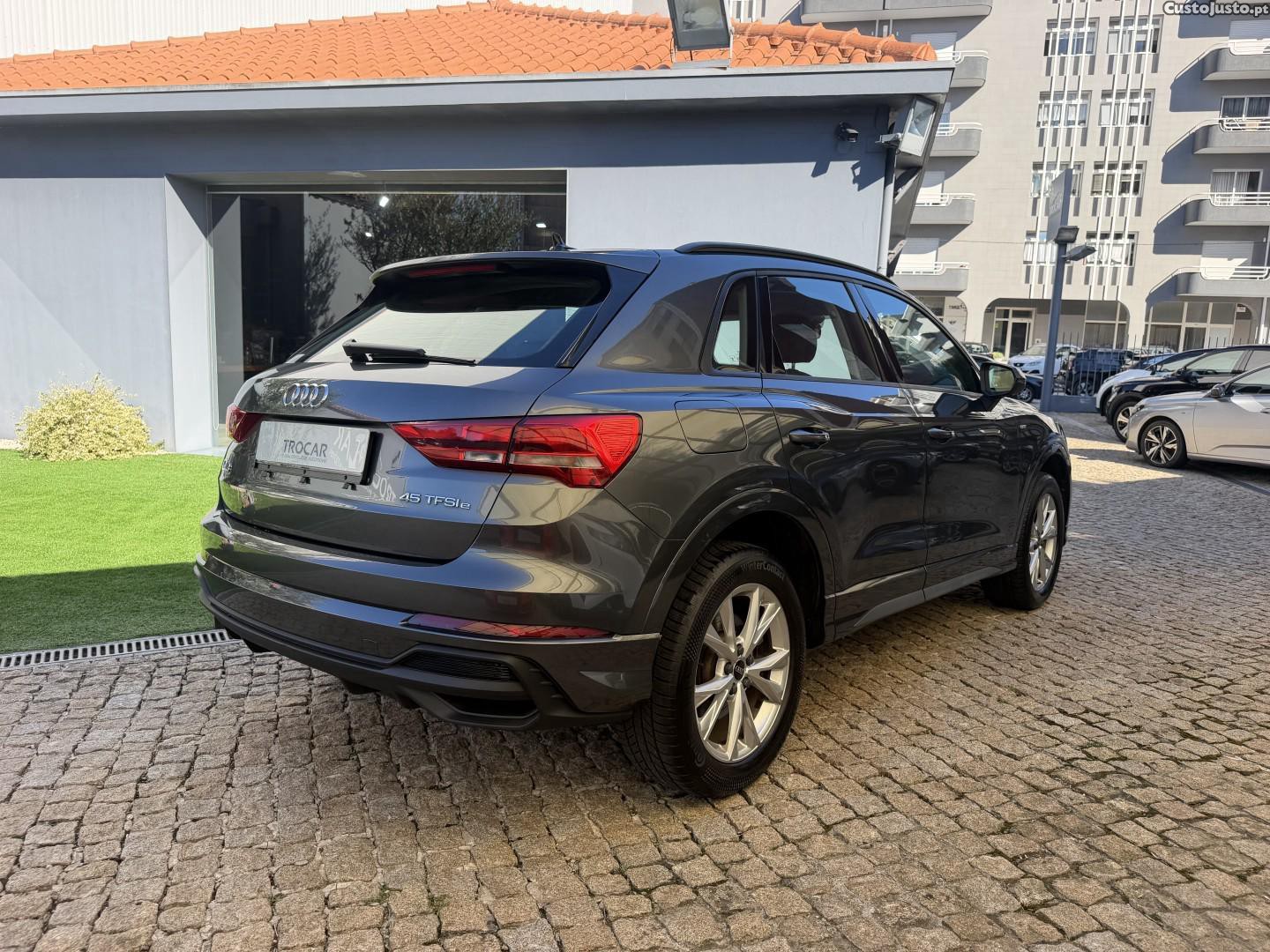 Audi Q3 45 TFSIe S line S tronic — fotografia 18