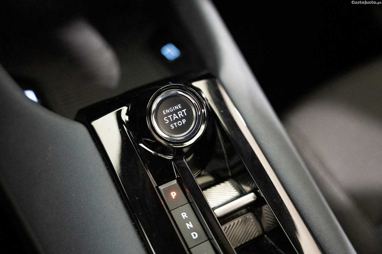Alfa Romeo Junior 54 kWh Intensa — fotografia 7