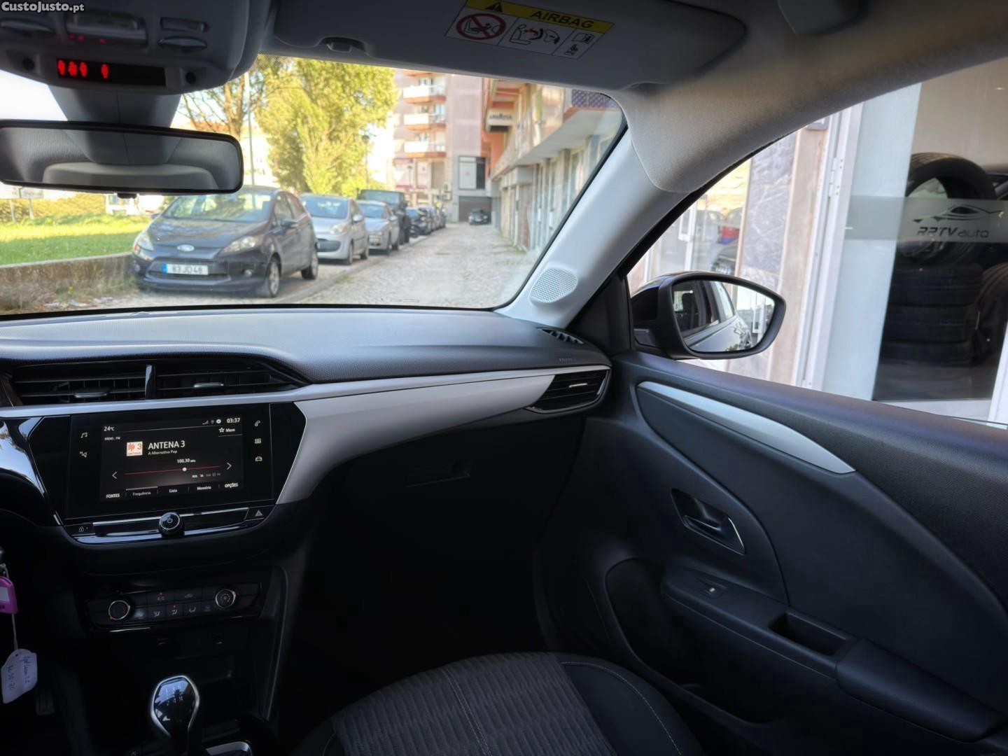 Opel Corsa 1.2 Business Edition — fotografia 3