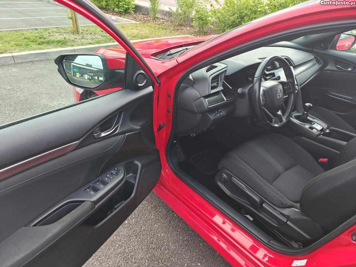 Honda Civic 1.0 i-VTEC Executive - 18 foto 3