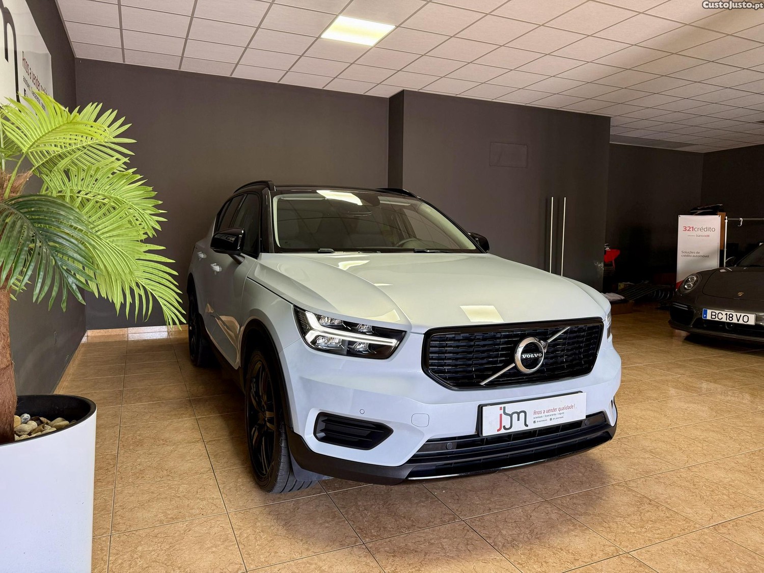 Volvo XC 40 1.5 T5 PHEV R-Design NACIONAL — fotografia 7