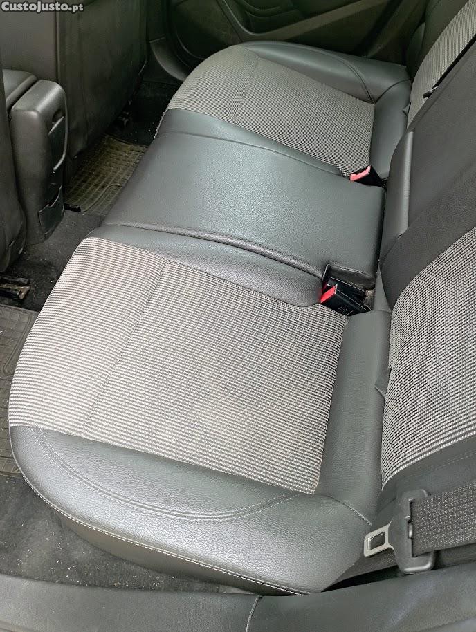 Opel Astra Sports Tourer — fotografia 3