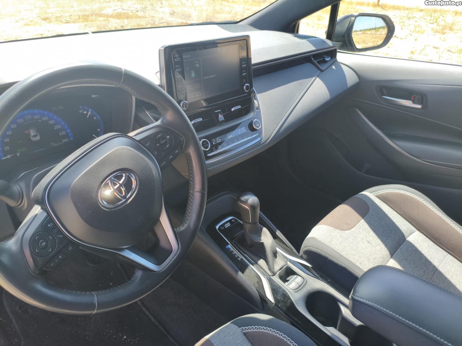 Toyota Corolla Touring Sports TREK — fotografia 4
