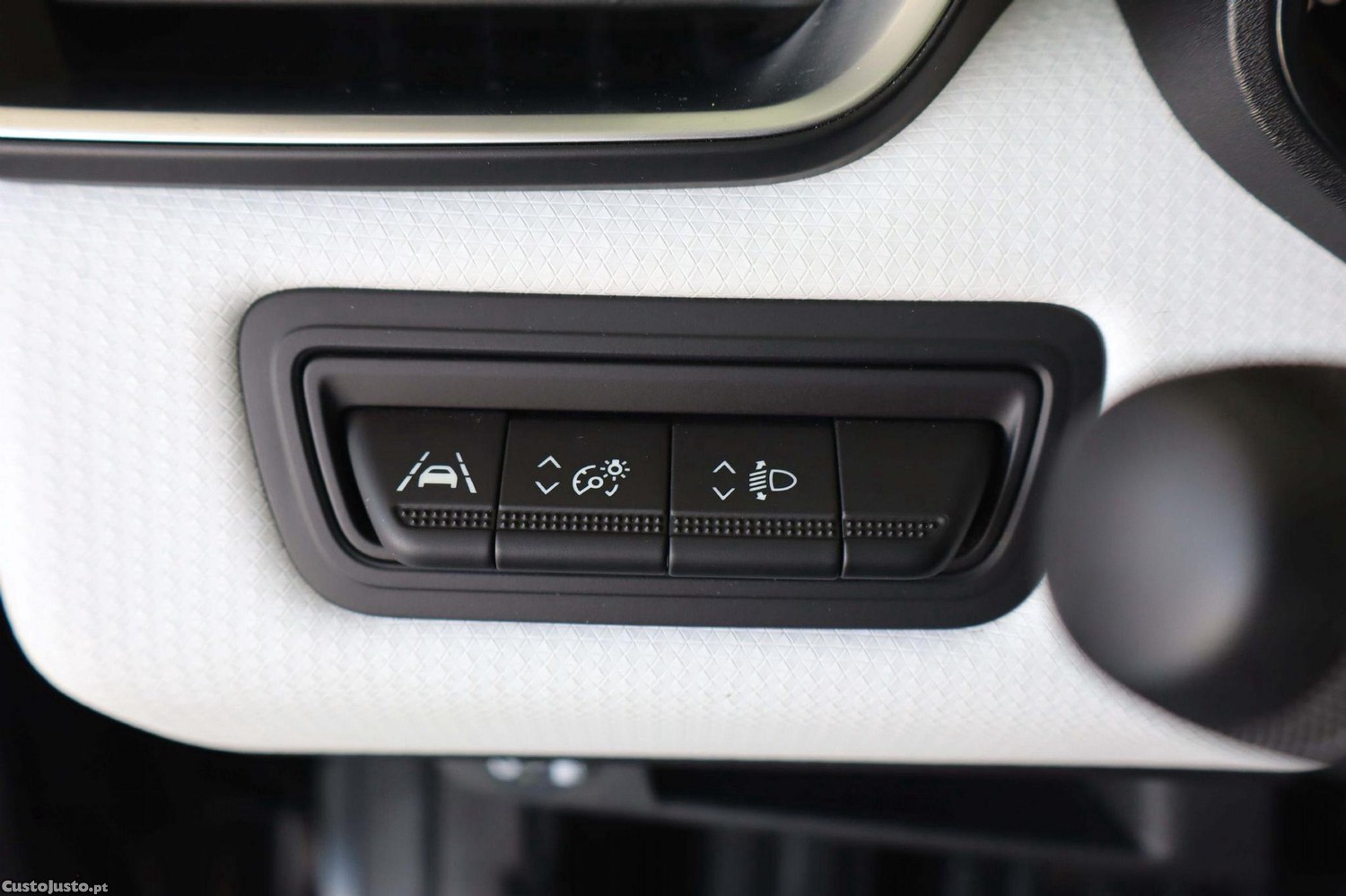 Renault Clio 1.0 TCe Evolution Bi-Fuel — fotografia 18