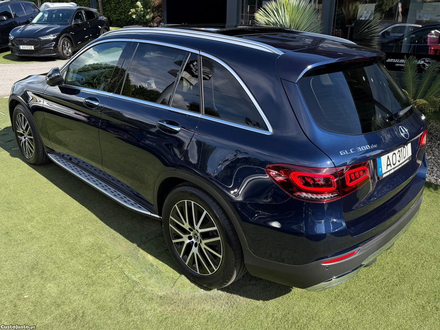 Mercedes-Benz GLC 300 de 4Matic — fotografia 14