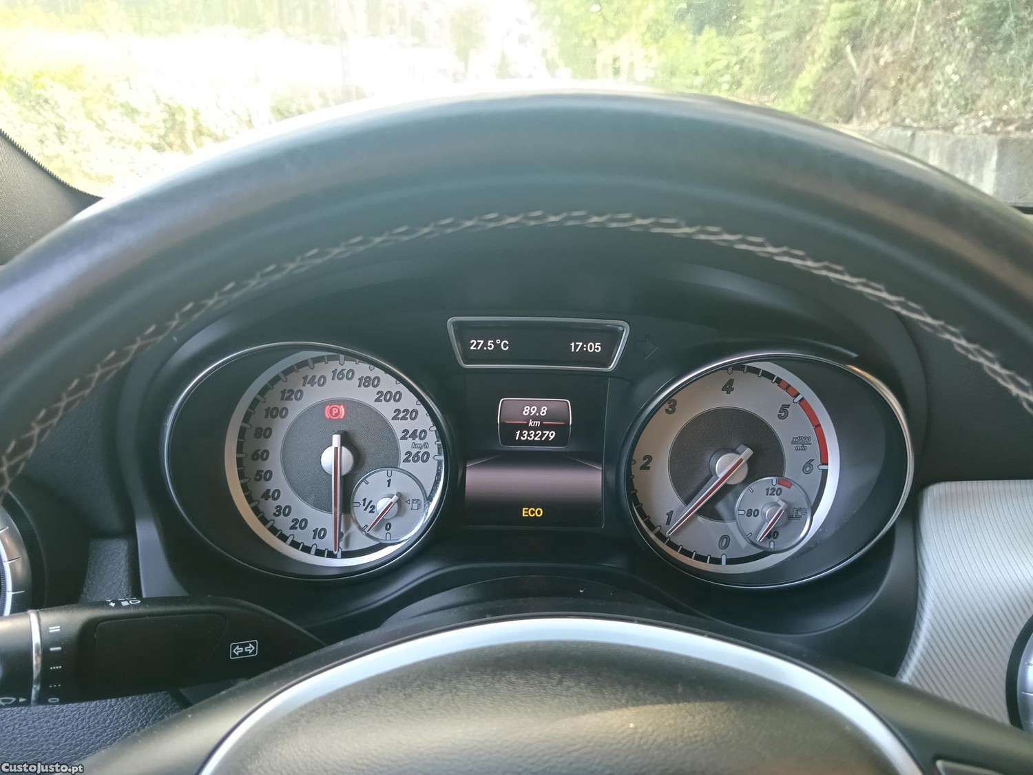 Mercedes-Benz CLA 180 Urban — fotografia 5