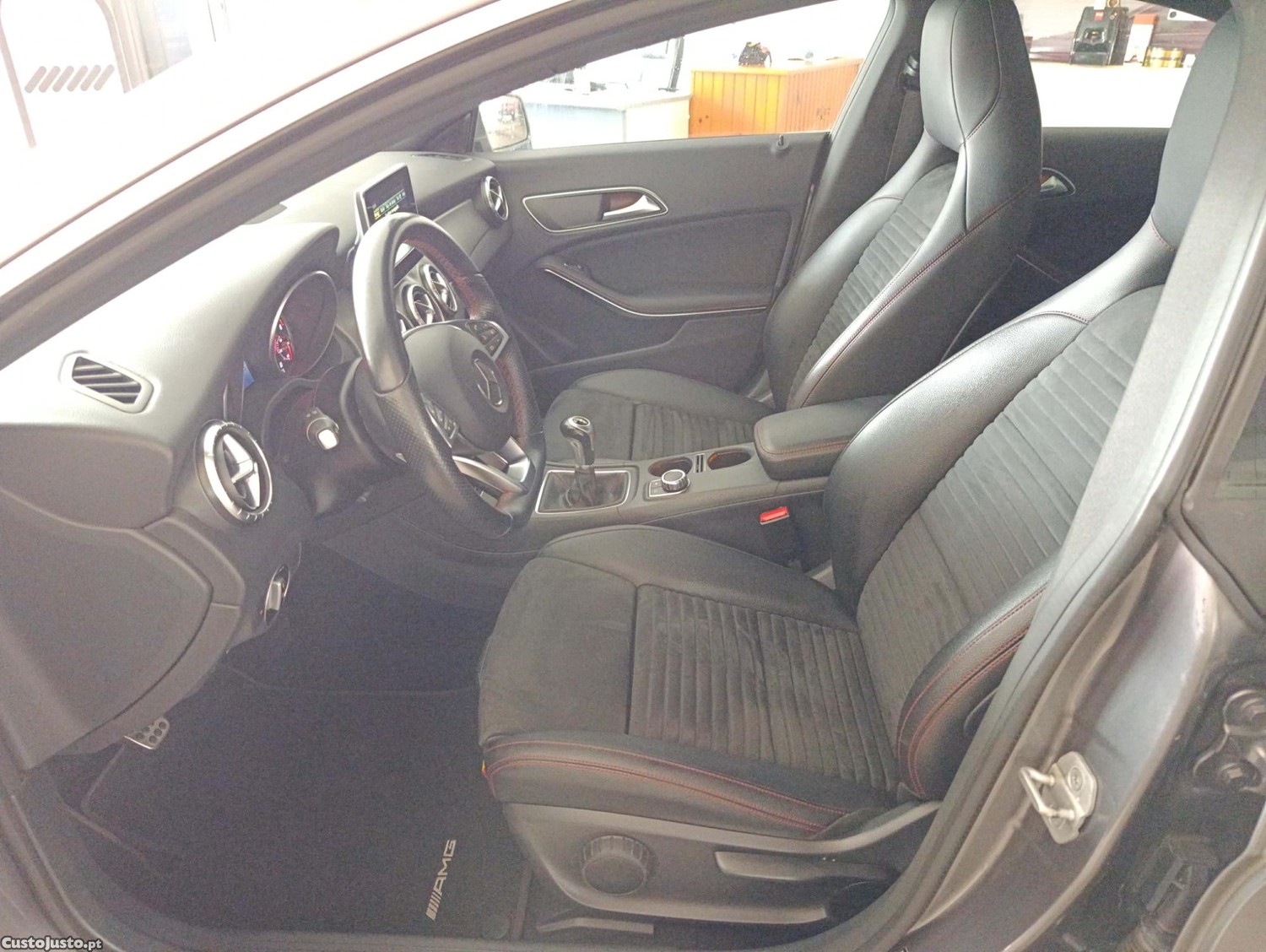 Mercedes-Benz CLA 180 CDI AMG — fotografia 6