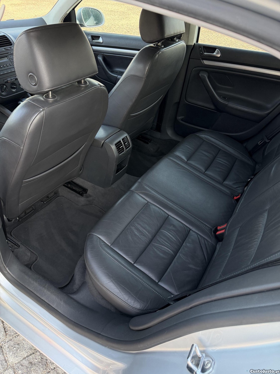 Volkswagen Jetta 1.9 tdi um dono cx automática 180mil km — fotografia 4
