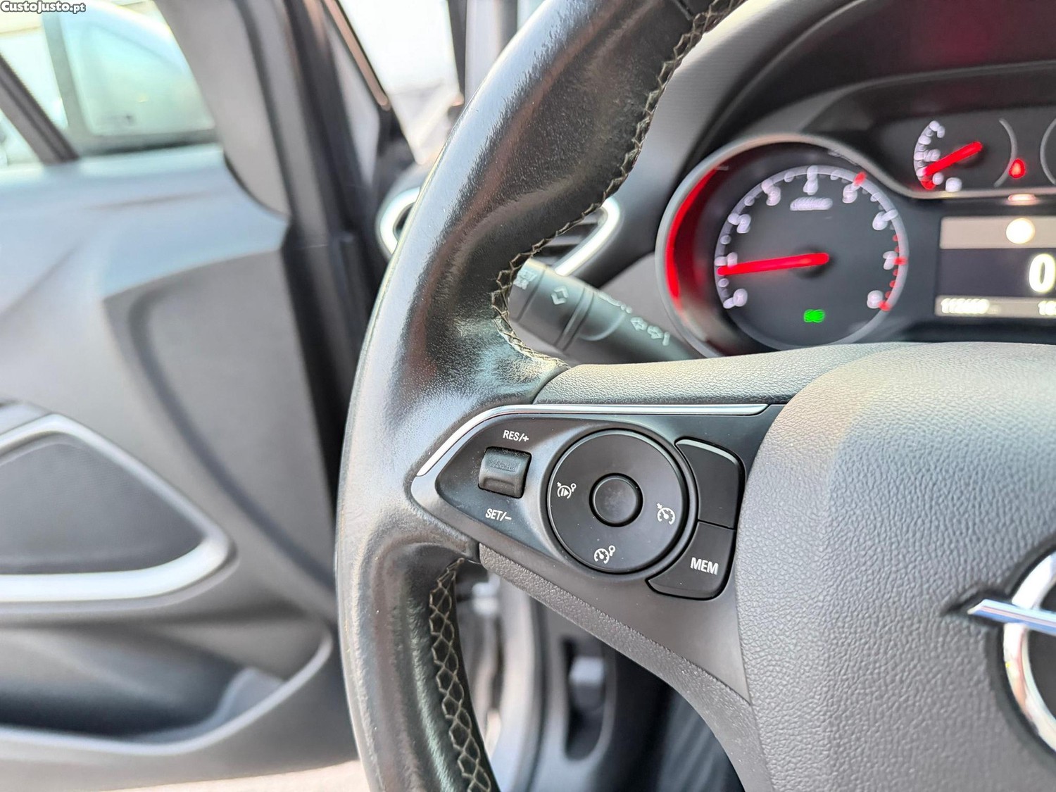Opel Crossland X 1.2 Business Edition — fotografia 6