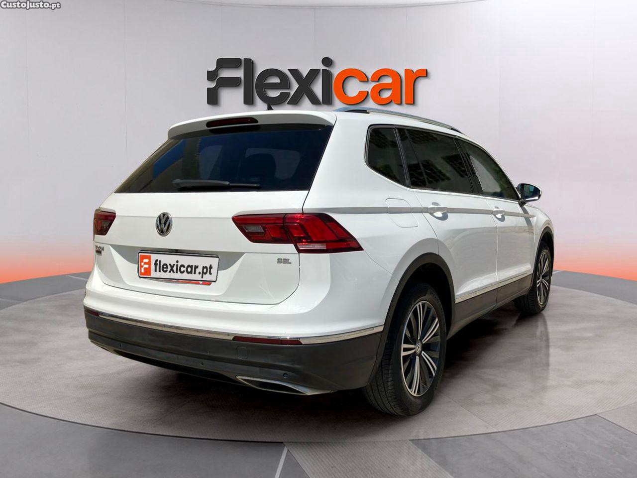 Volkswagen Tiguan 2.0 TSI 4Motion DSG Life — fotografia 14