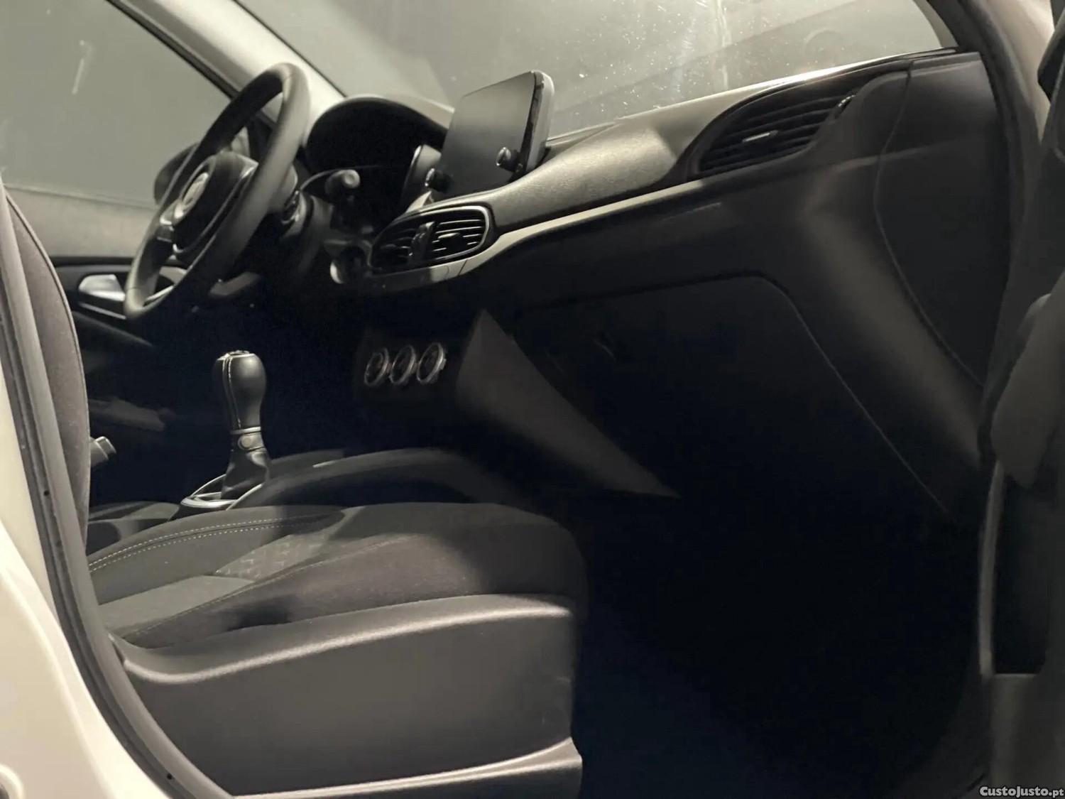 Fiat Tipo 1.3 Multijet City Cross — fotografia 9