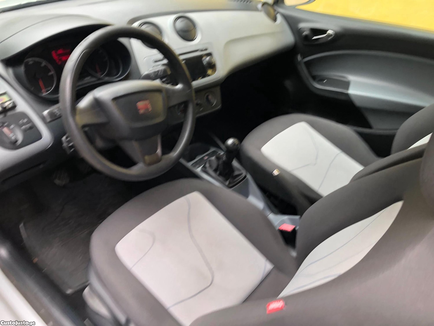 SEAT Ibiza 1.2 TDi — fotografia 5
