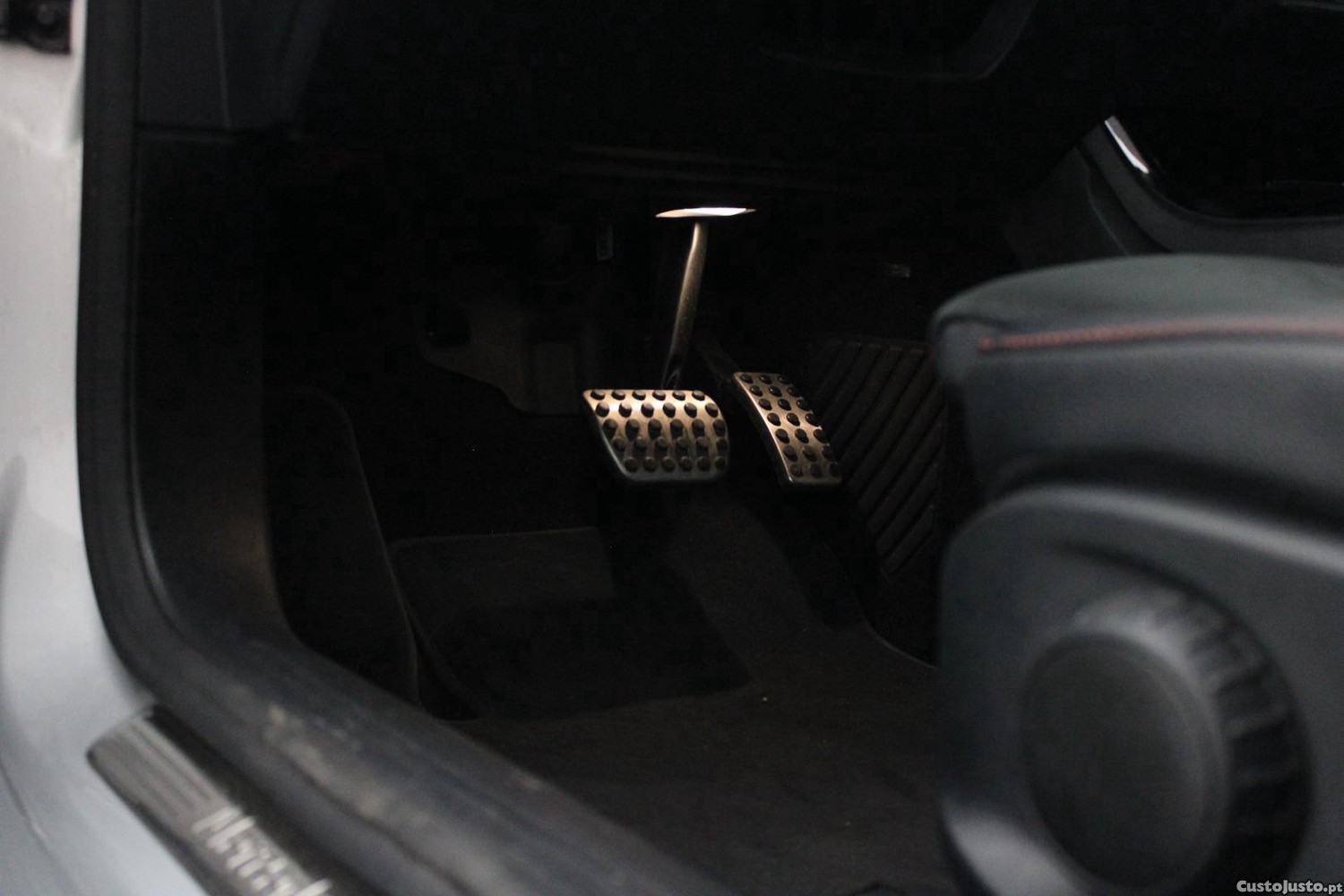 Mercedes-Benz A 250 E AMG PLUGIN (AUTO) — fotografia 17