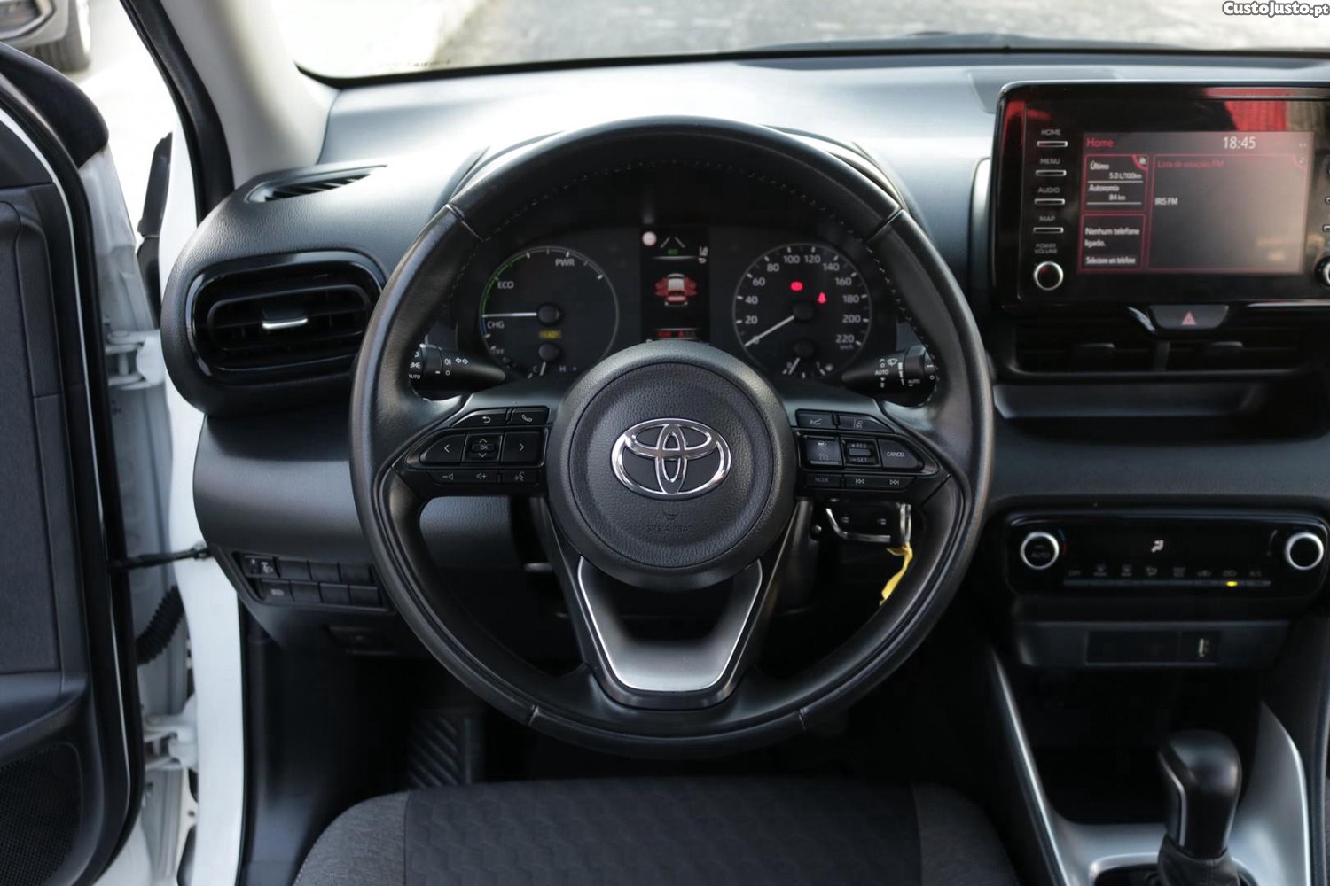 Toyota Yaris 1.5 HDF Comfort Plus Auto 115cv — fotografia 36