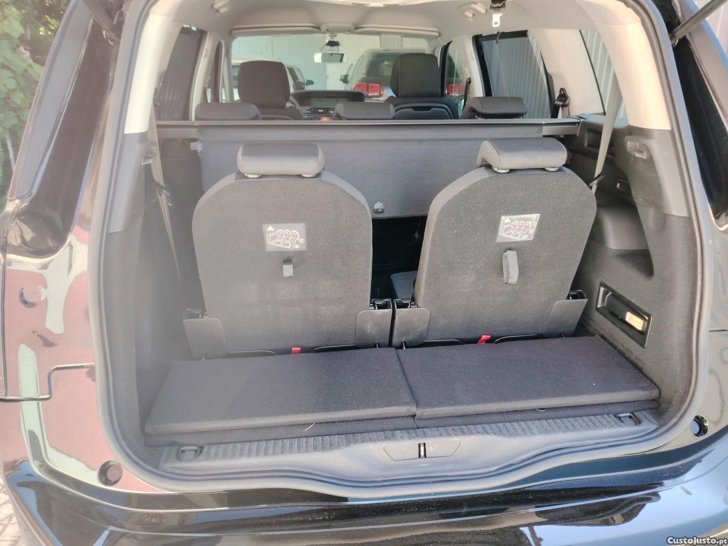Citroën C4 Grand Picasso 1.6 BLUE HDI 120CV AUTO 7 LUGARES — fotografia 6