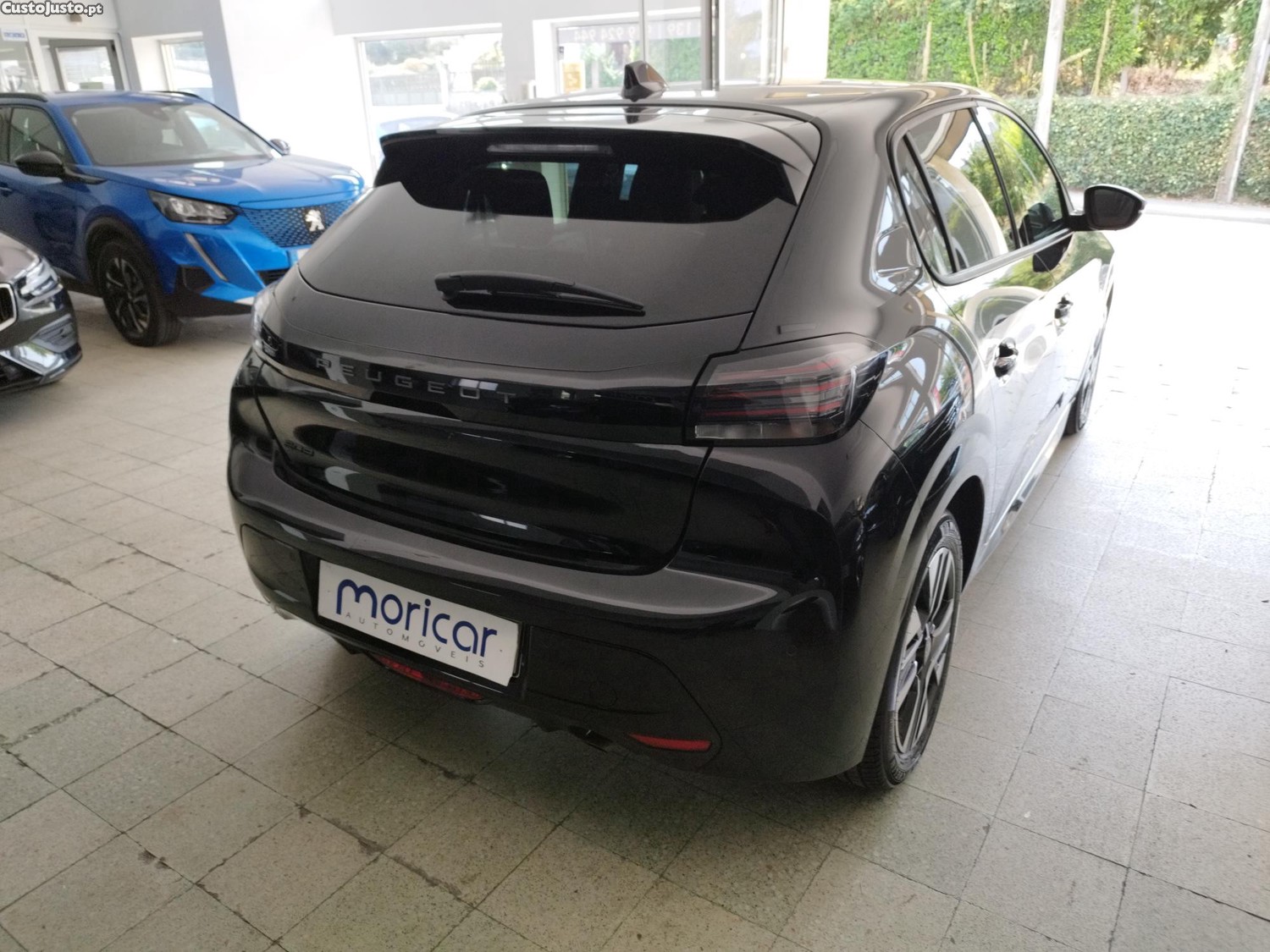 Peugeot 208 1.2 ALLURE — fotografia 5
