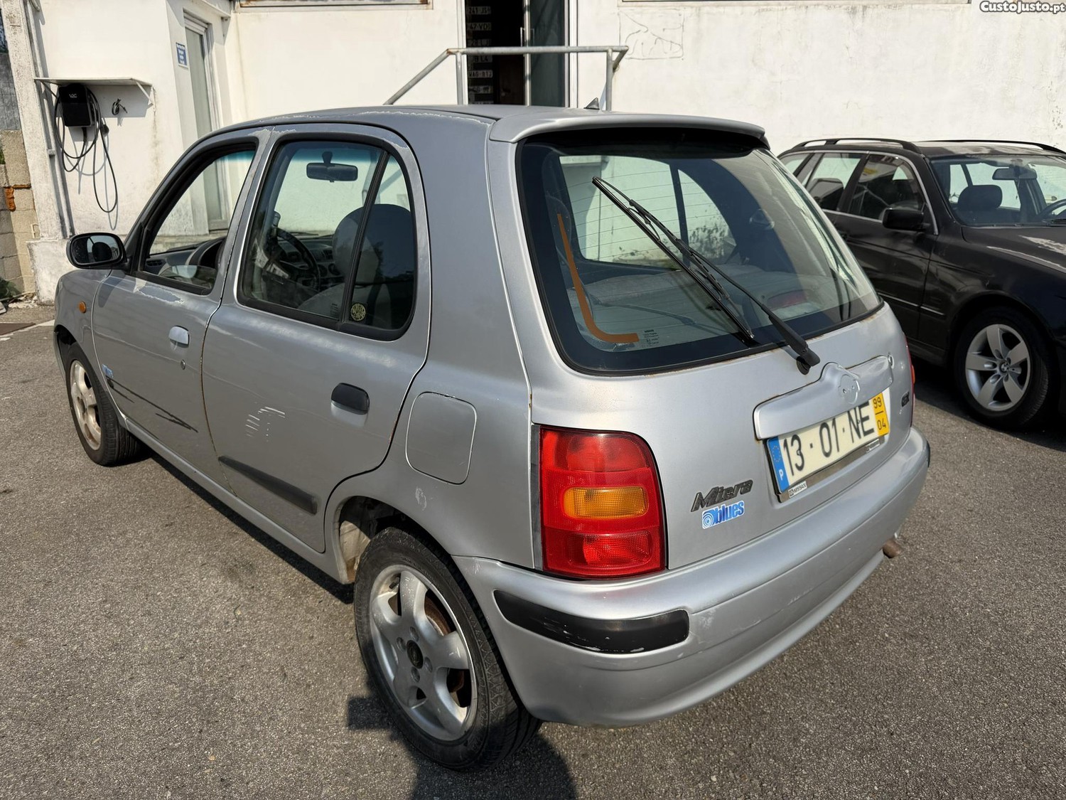 Nissan Micra 1.0i — fotografia 9