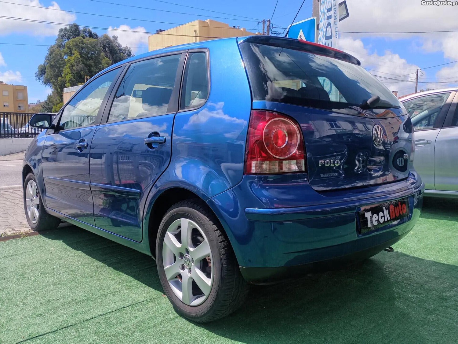 Volkswagen Polo 1.4 TDi Confortline — fotografia 10