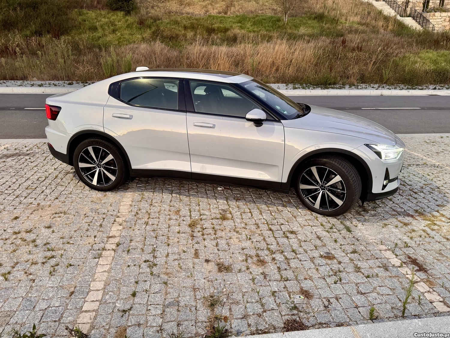 Polestar 2 LongRange 78kw - 87mil km — fotografia 4
