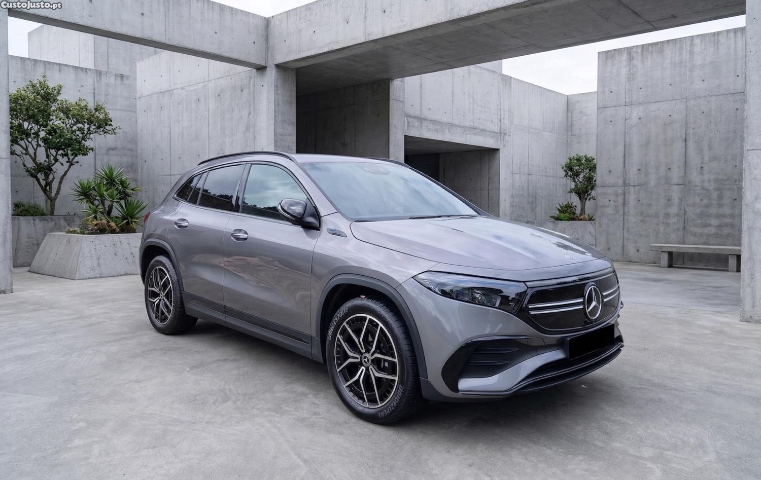 Mercedes-Benz EQA AMG line — fotografia 4