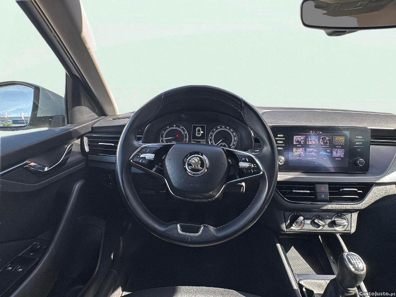 Skoda Scala 1.0 TSI Ambition — fotografia 5