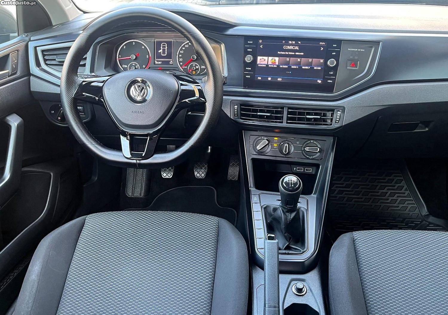 Volkswagen Polo 1.6 TDI Trendline — fotografia 20