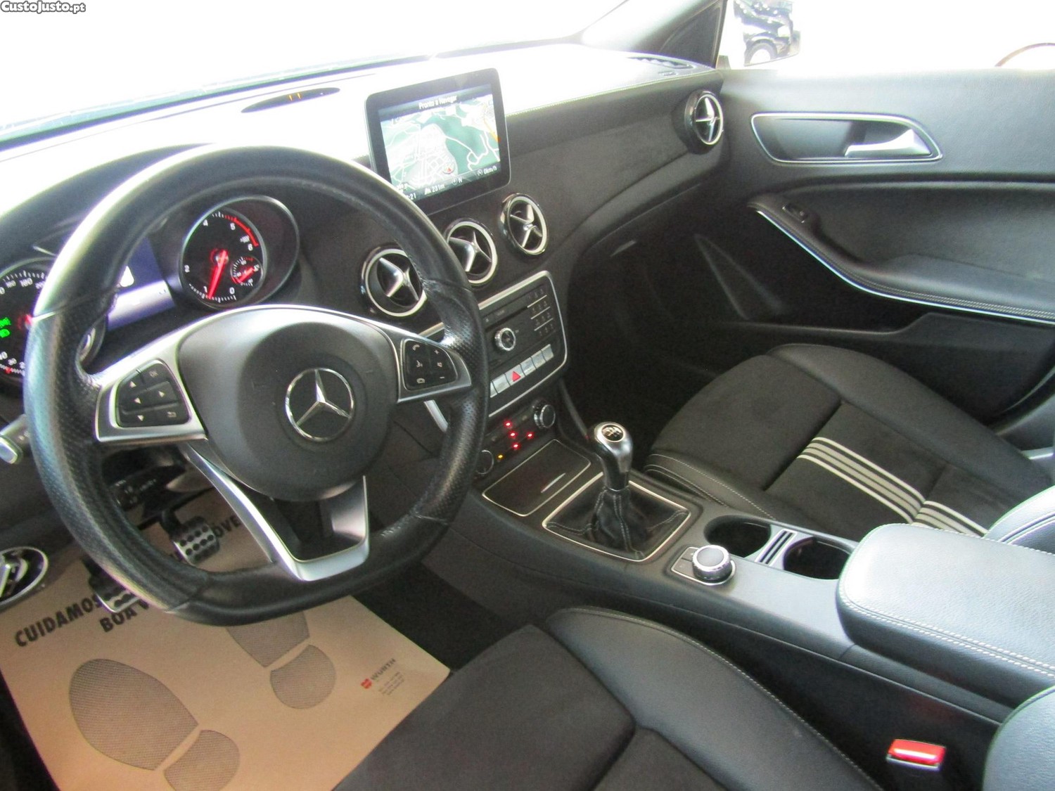 Mercedes-Benz A 180 d AMG Line — fotografia 7