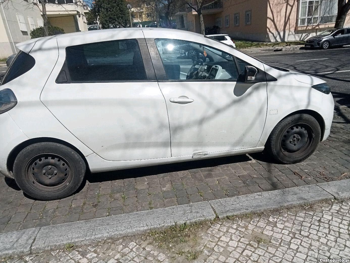 Renault Zoe life — fotografia 8