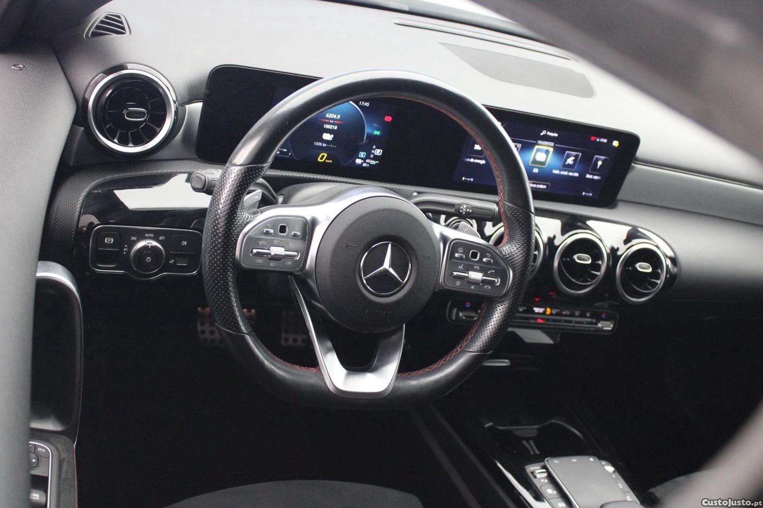Mercedes-Benz A 250 E AMG PLUGIN (AUTO) — fotografia 13