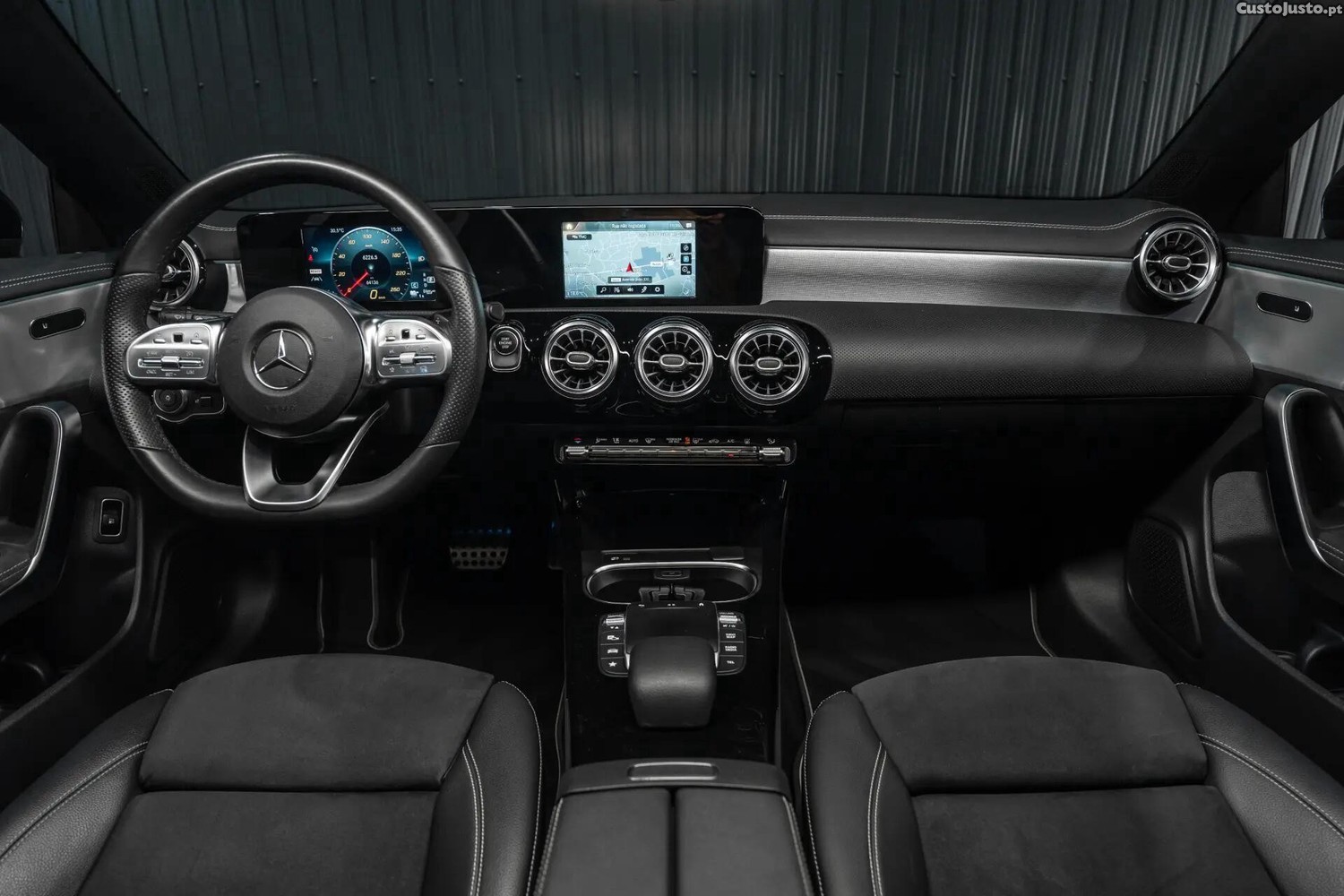 Mercedes-Benz CLA 250 e Shooting Brake AMG Line — fotografia 20