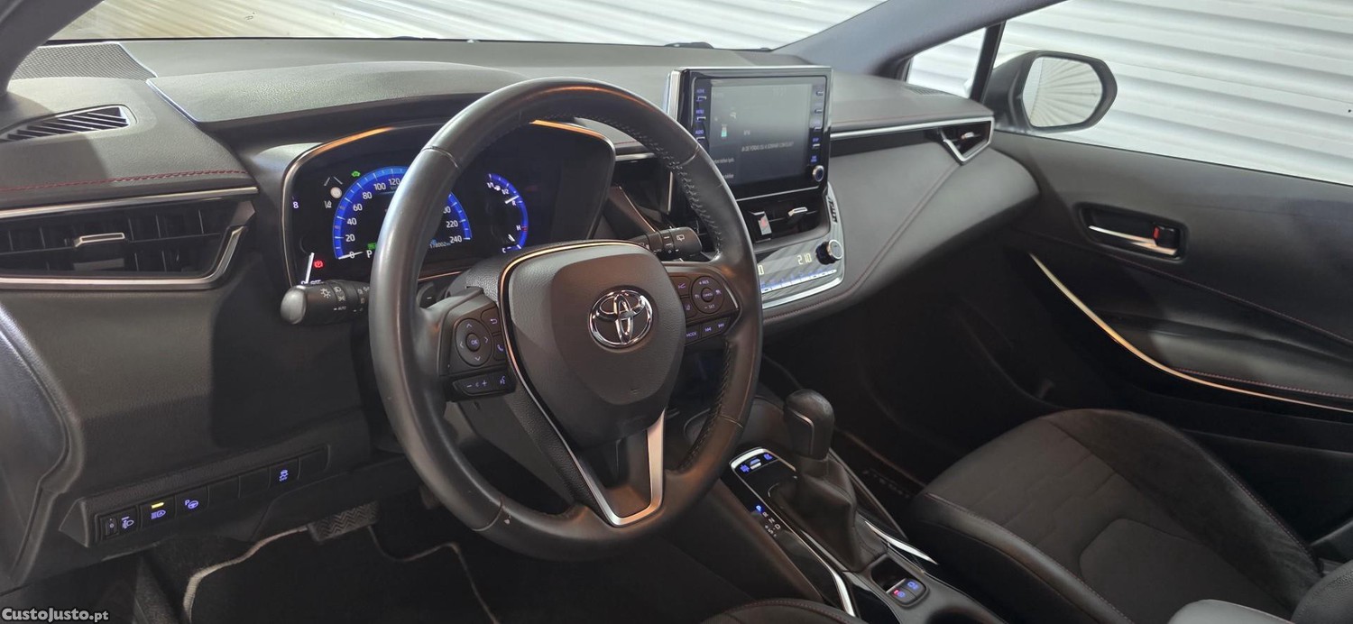 Toyota Corolla 2.0 Hybrid Exclusive — fotografia 15
