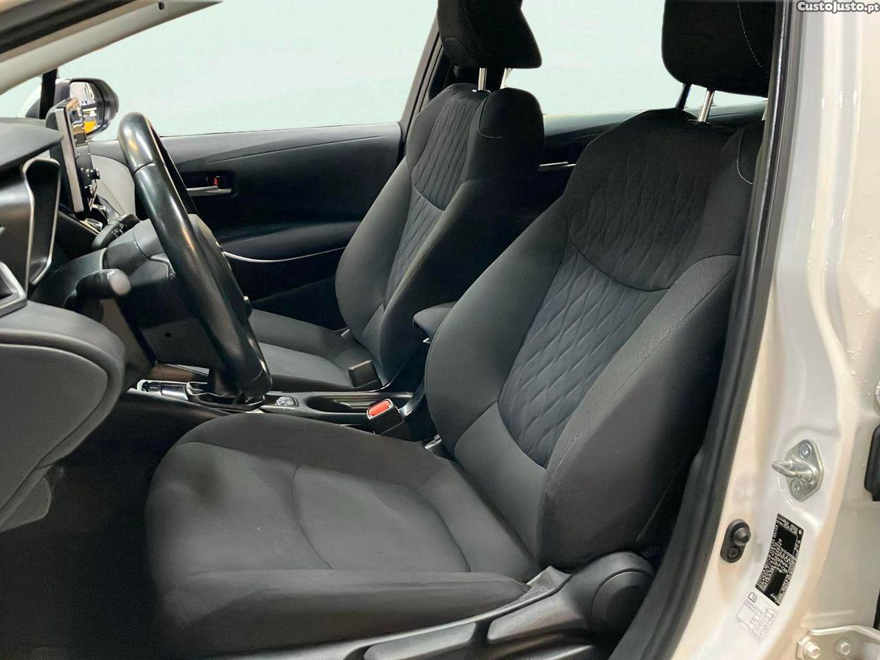 Toyota Corolla 1.5 VVT COMFORT — fotografia 12
