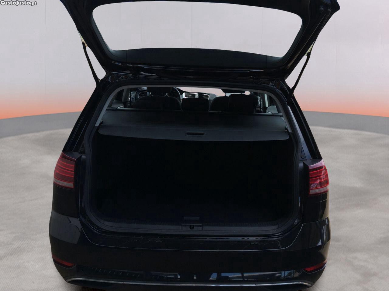 Volkswagen Golf Variant 1.6 TDi Confortline — fotografia 12