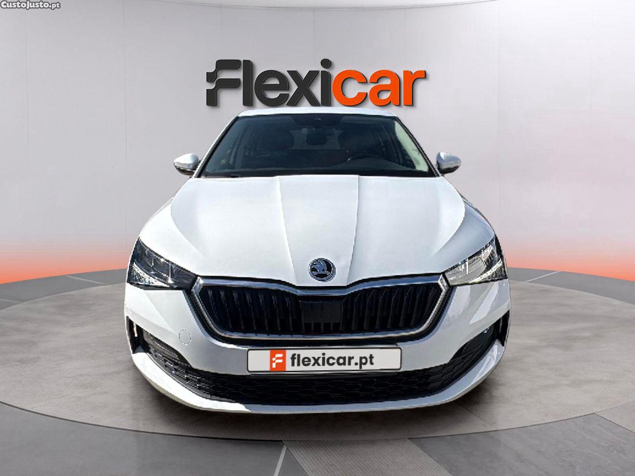 Skoda Scala 1.0 TSI Ambition — fotografia 16