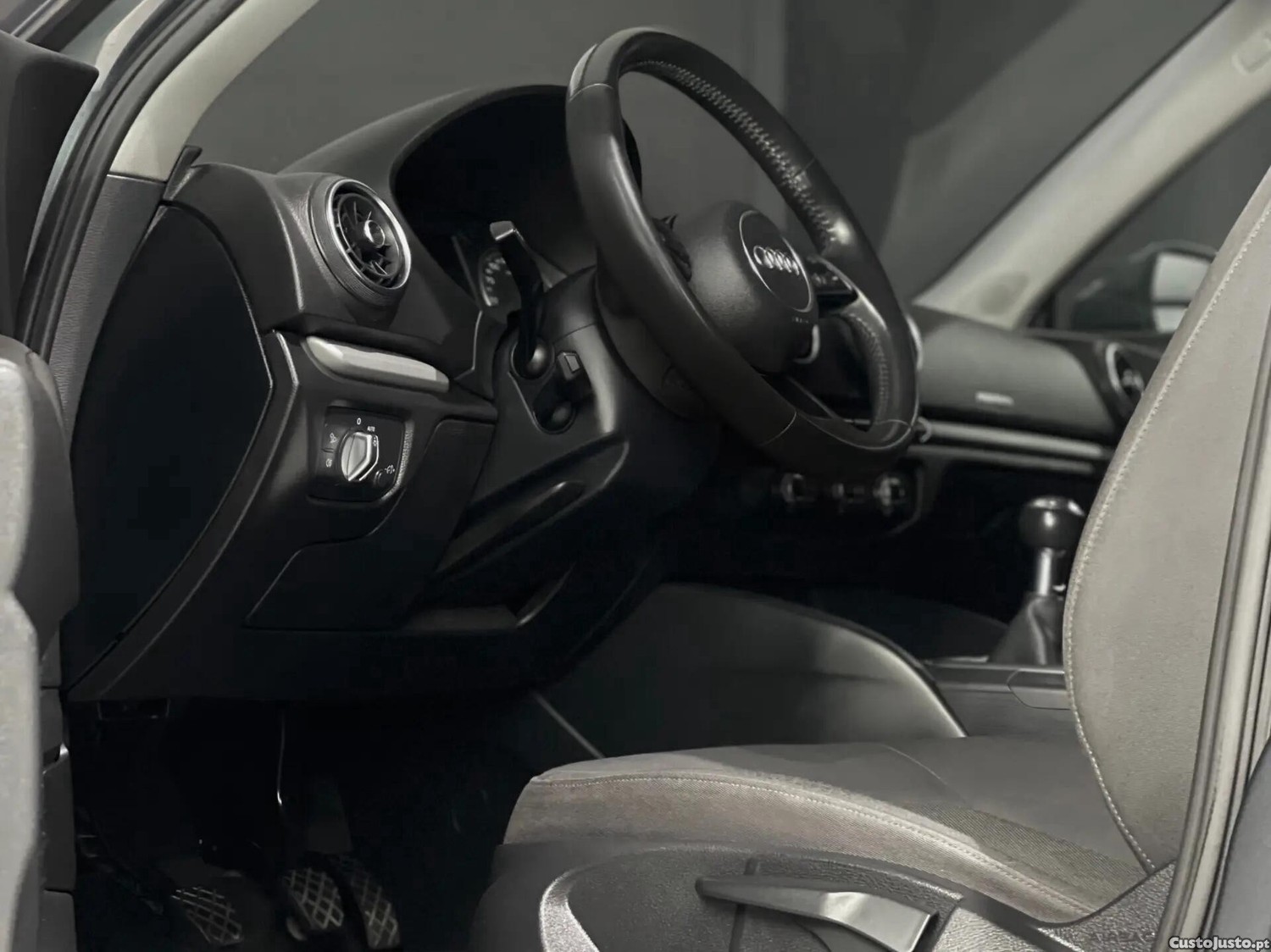 Audi A3 1.6 TDI Design — fotografia 11