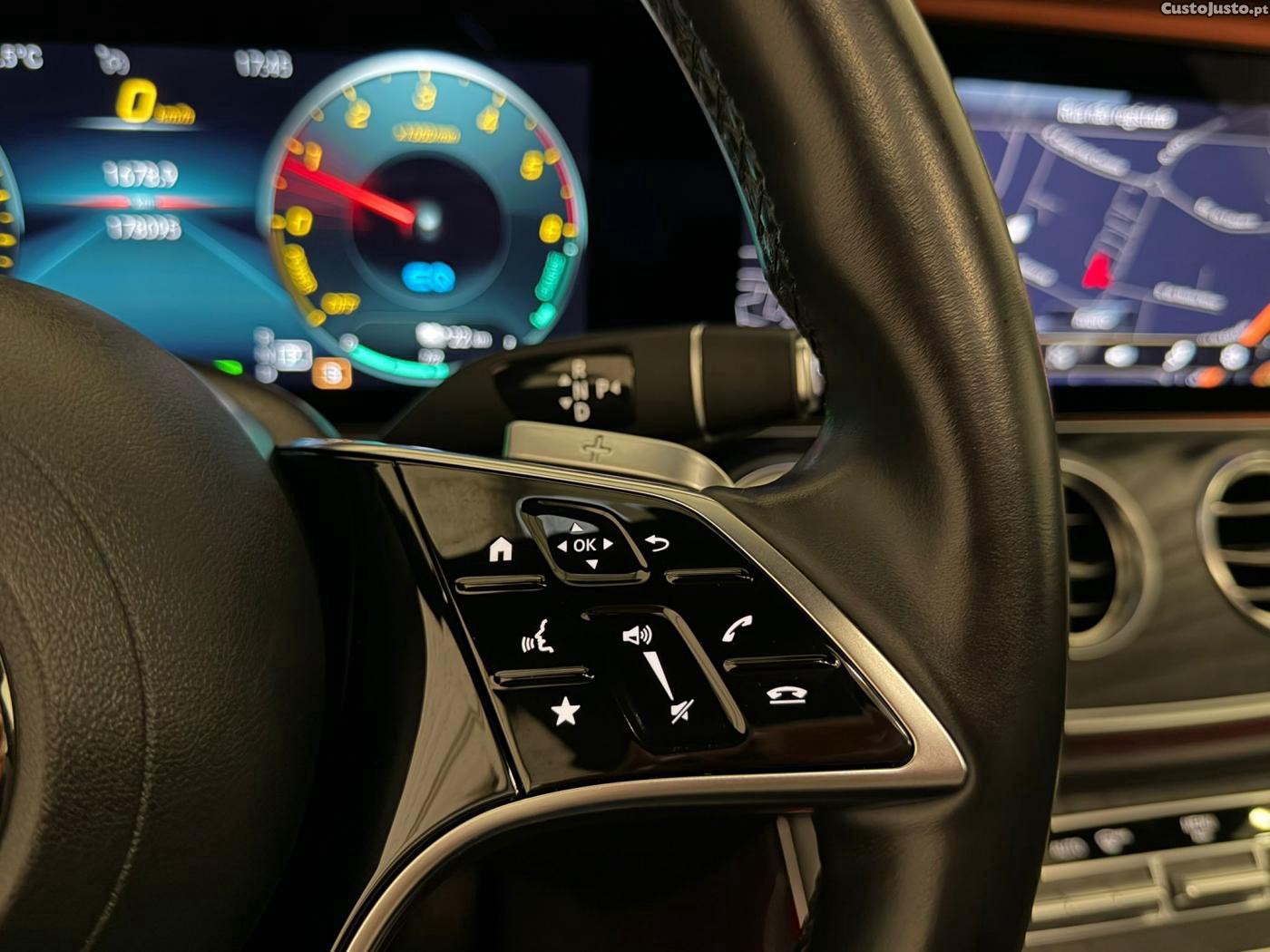 Mercedes-Benz E 300 de Avantgarde 4Matic — fotografia 9