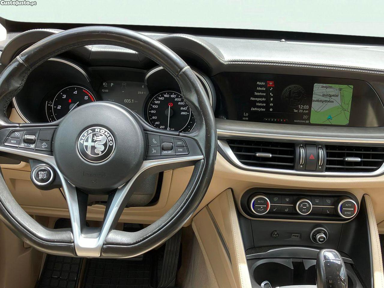 Alfa Romeo Stelvio 2.2 D Super AT8 — fotografia 7