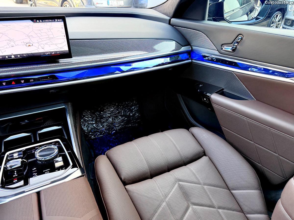 BMW 760 Me X-Drive — fotografia 42