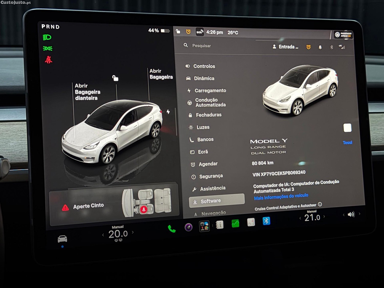 Tesla Model Y Long Range Dual Motor AWD — fotografia 4