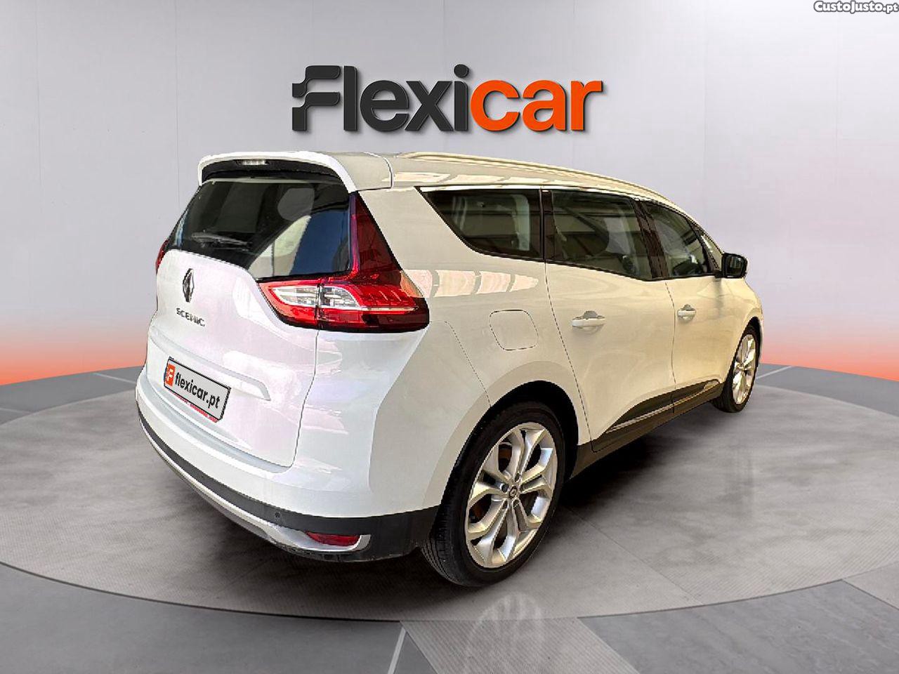 Renault Grand Scénic 1.5 dCi Luxe EDC SS — fotografia 10