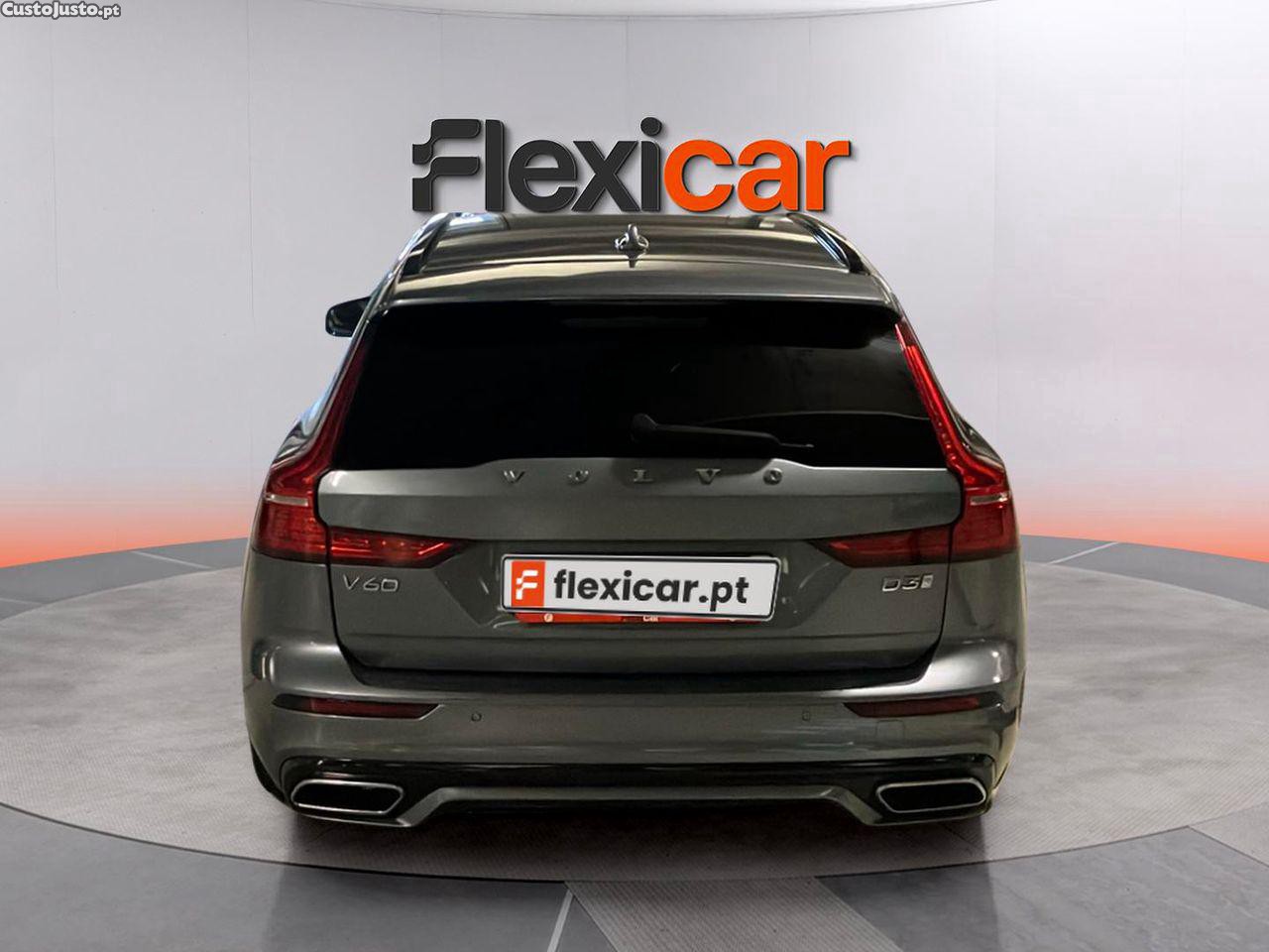 Volvo V60 2.0 D3 R-Design Geartronic — fotografia 17