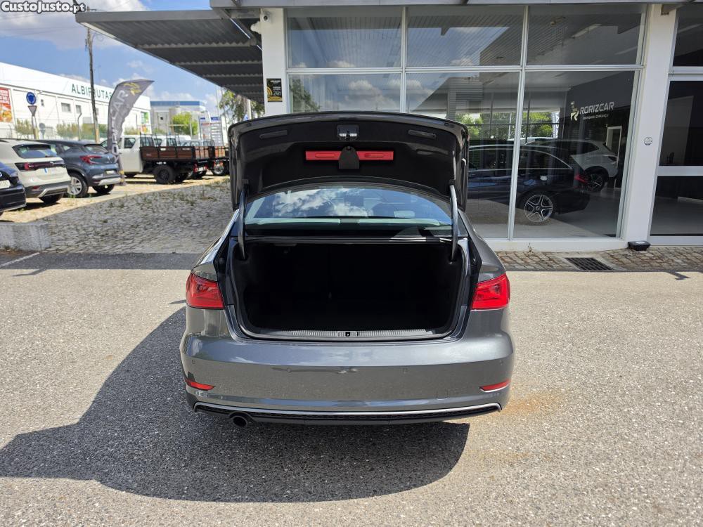 Audi A3 1.6 TDI S-line — fotografia 18