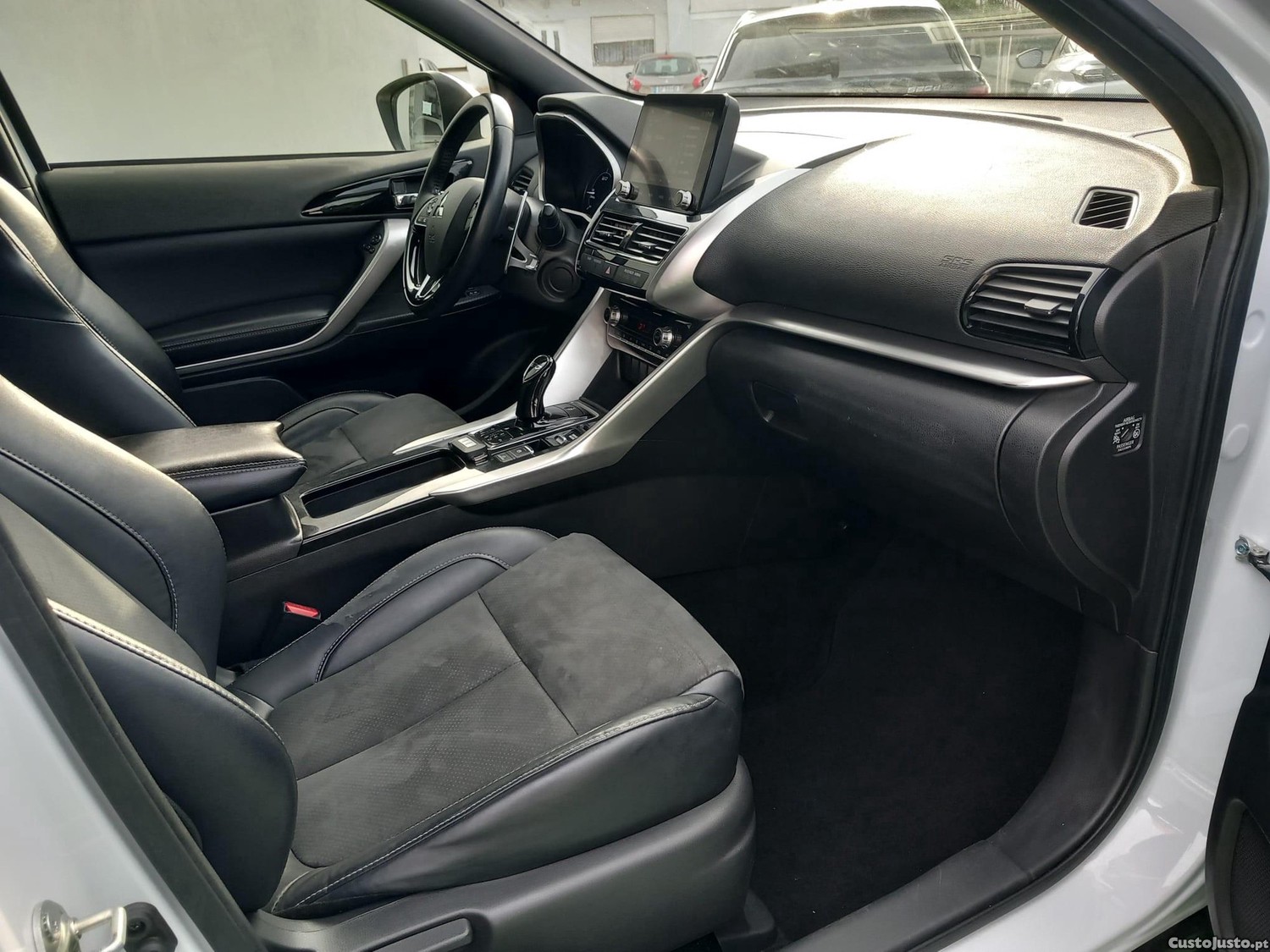 Mitsubishi Eclipse Cross 2.4 PHEV eStyle — fotografia 12