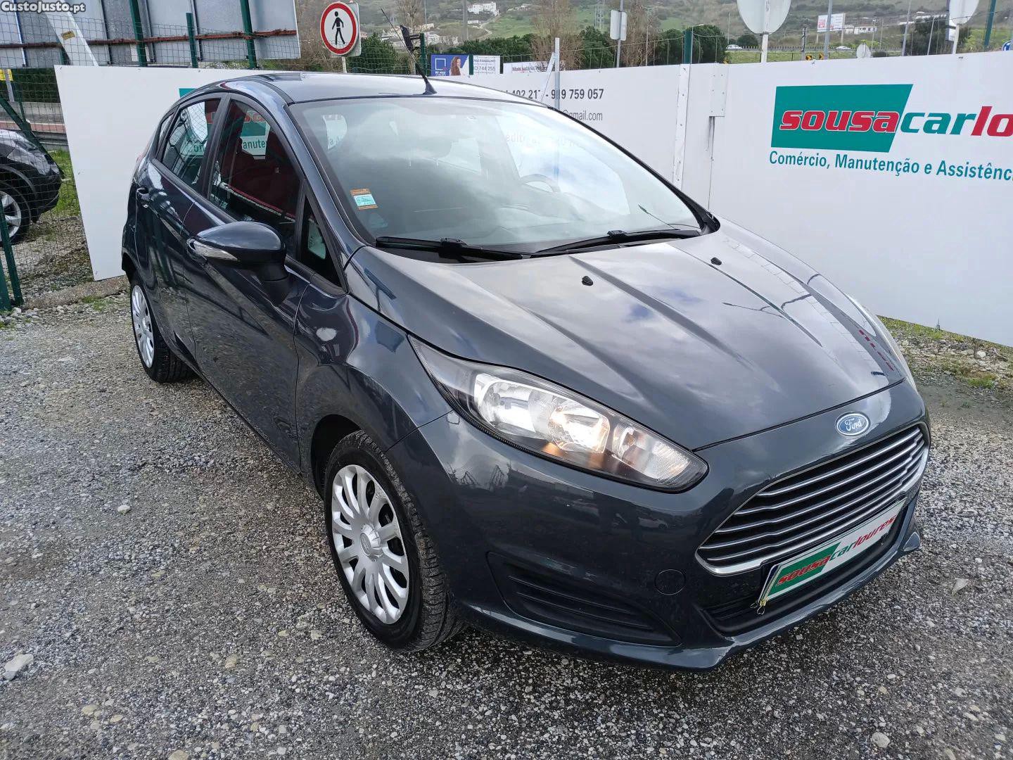 Ford Fiesta 1.5 tdci trend — fotografia 21