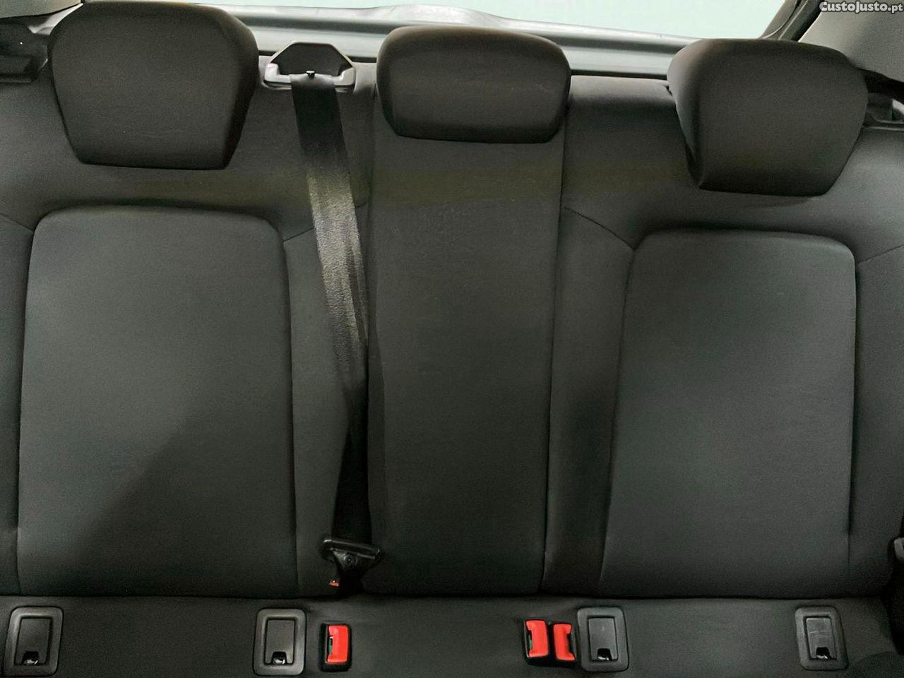 Audi A1 Sportback Sportback 25 TFSI — fotografia 7