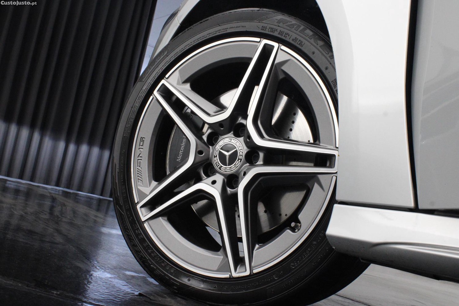 Mercedes-Benz A 250 E AMG PLUGIN (AUTO) — fotografia 8